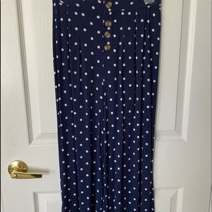 Wide leg, high waisted, flowy pants